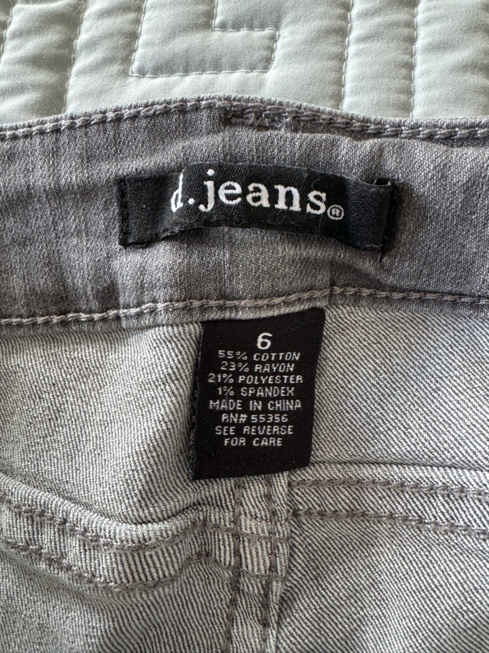 d. jeans Women's Gray Straight-Leg Jeans - Picture 2 of 5